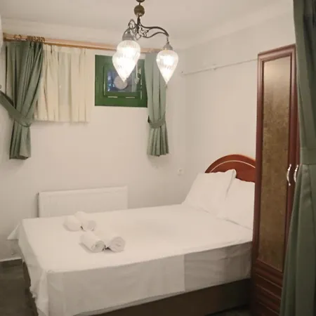 3 Floor History Mansion