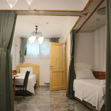 3 Floor History Mansion Стамбул